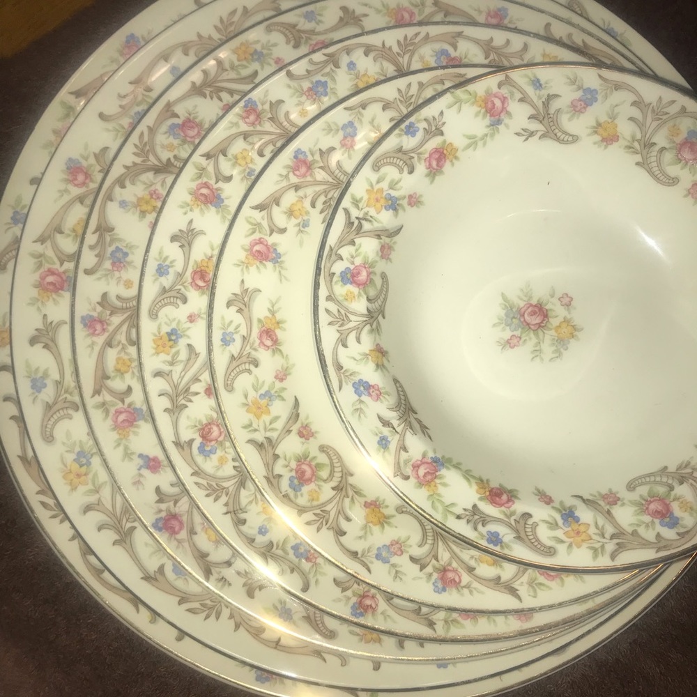Taylor Smith vintage dish set